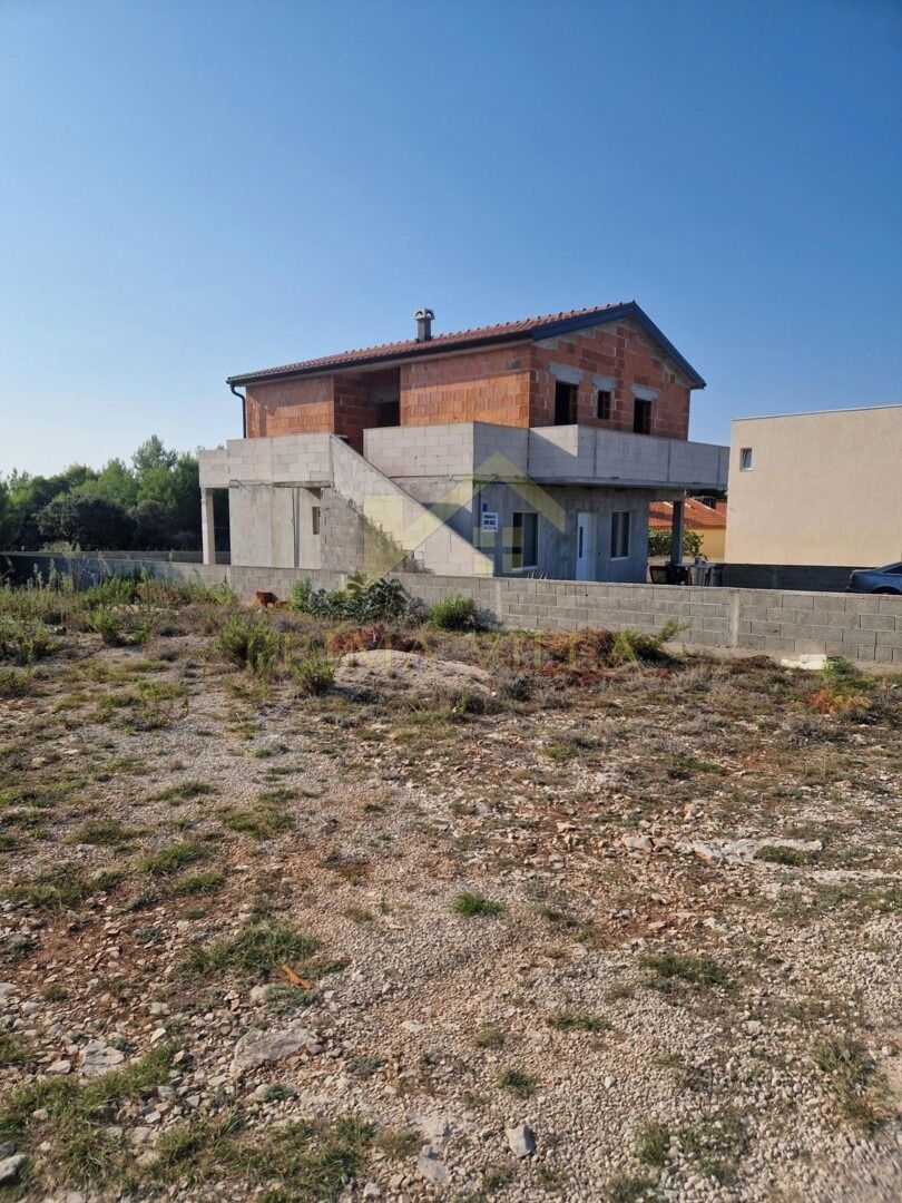 VIR –APARTMANSKA KUĆA S PANORAMSKIM POGLEDOM NA MORE!